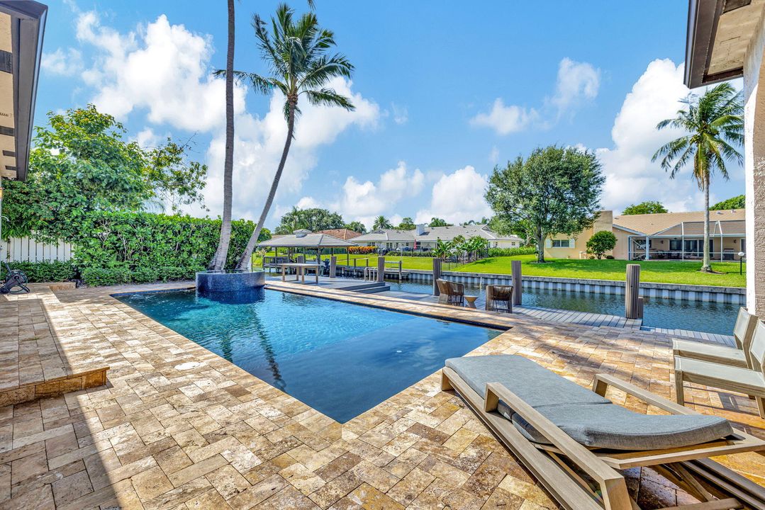 For Rent: $14,000 (6 beds, 4 baths, 4444 Square Feet)