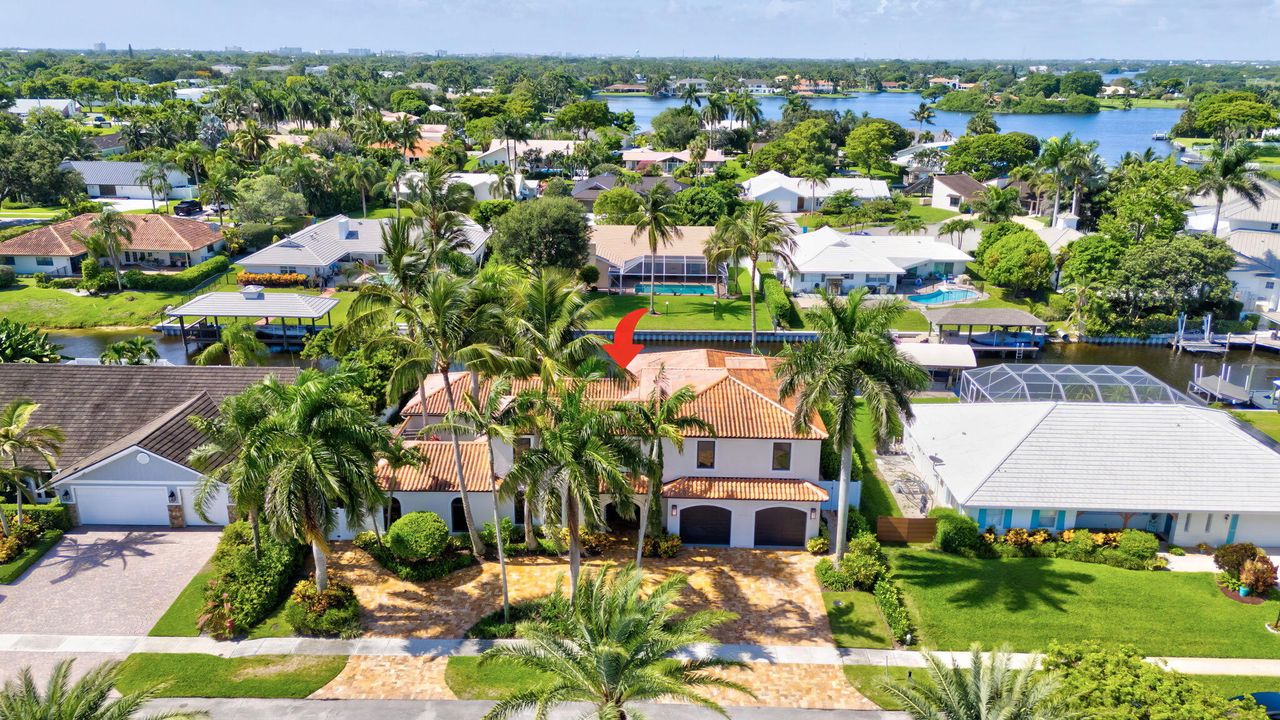 For Rent: $14,000 (6 beds, 4 baths, 4444 Square Feet)