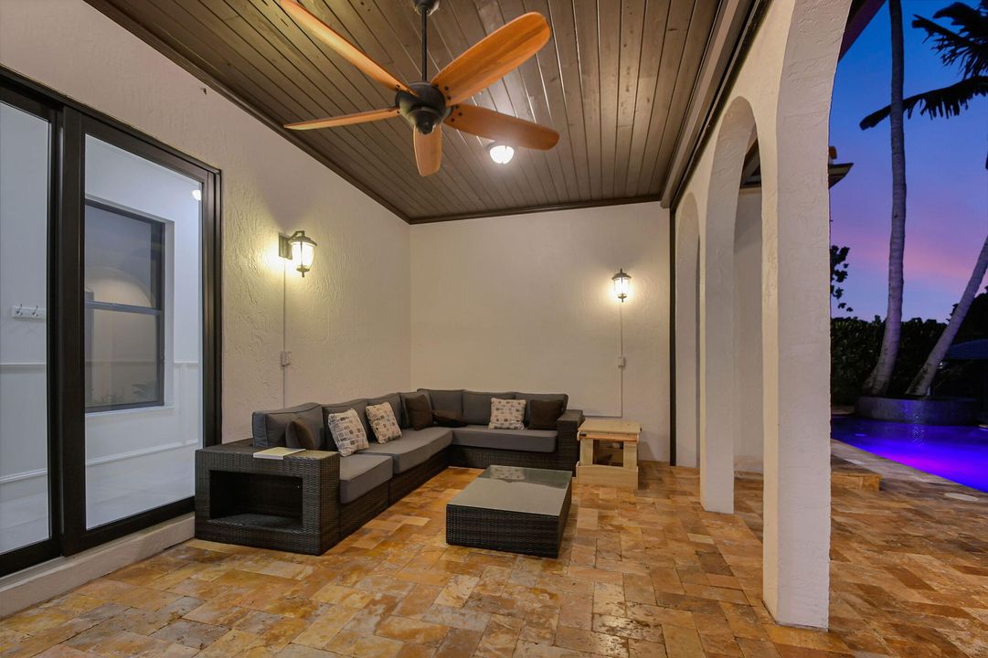 For Rent: $14,000 (6 beds, 4 baths, 4444 Square Feet)