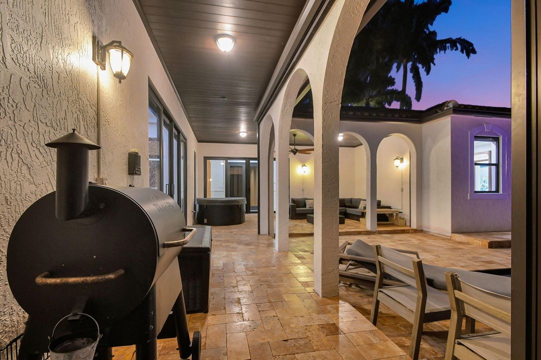 For Rent: $14,000 (6 beds, 4 baths, 4444 Square Feet)