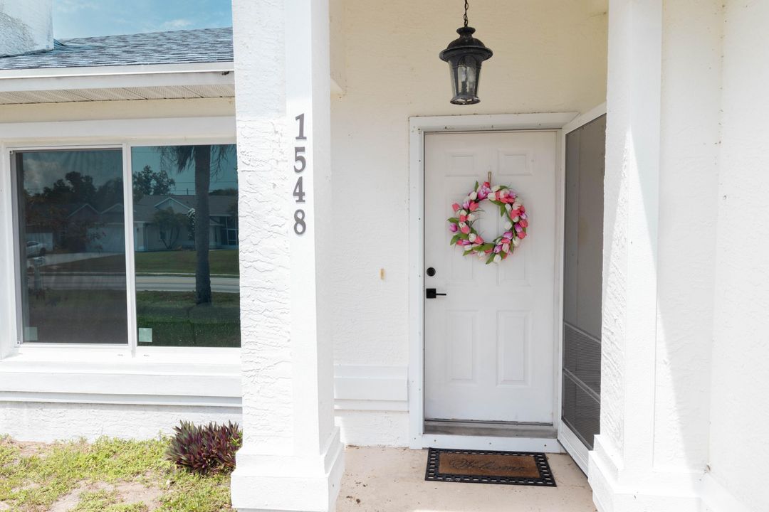 For Rent: $2,150 (3 beds, 2 baths, 1273 Square Feet)