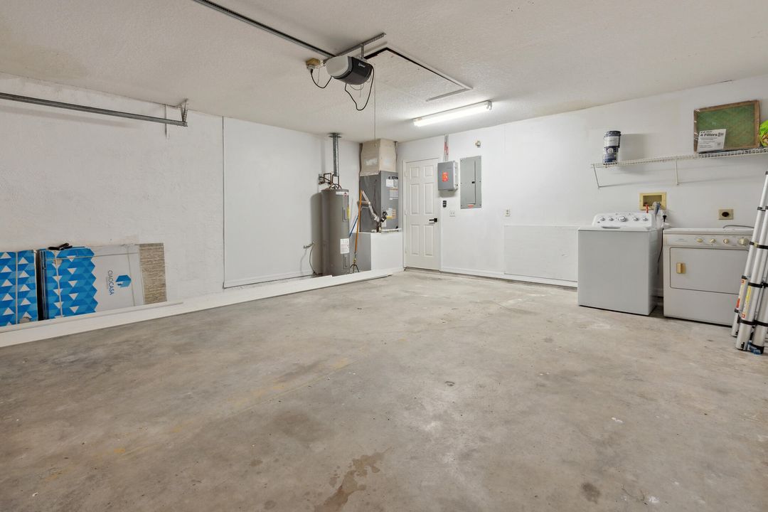 For Rent: $2,150 (3 beds, 2 baths, 1273 Square Feet)