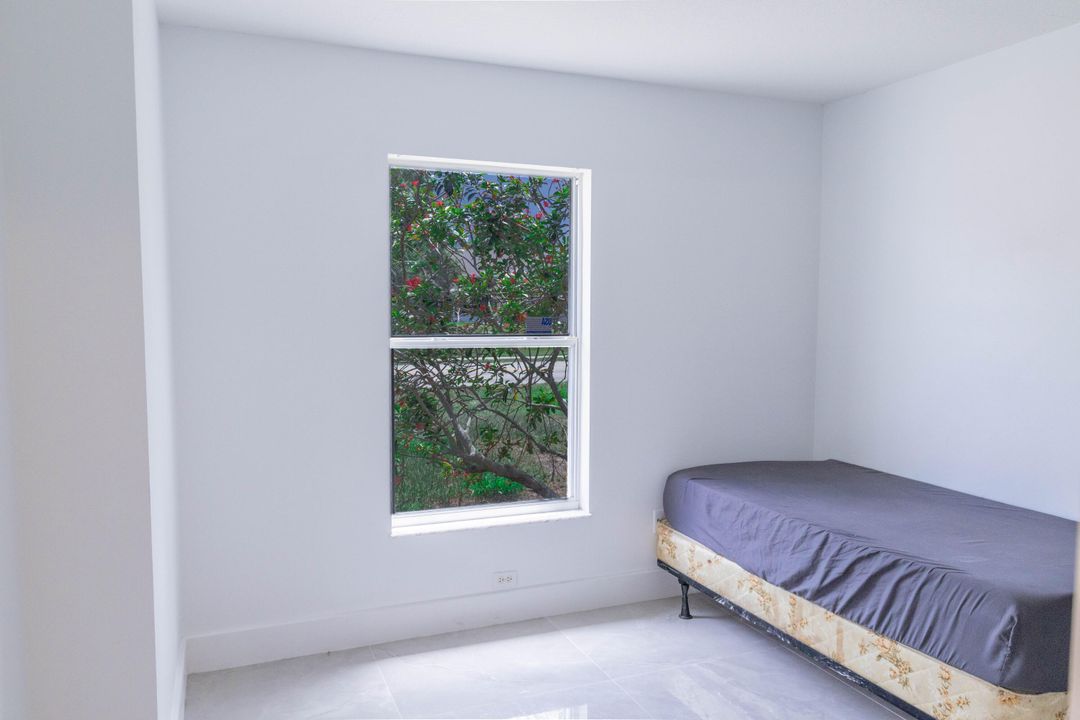 For Rent: $2,150 (3 beds, 2 baths, 1273 Square Feet)