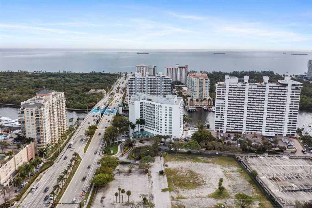 For Sale: $185,000 (1 beds, 1 baths, 554 Square Feet)