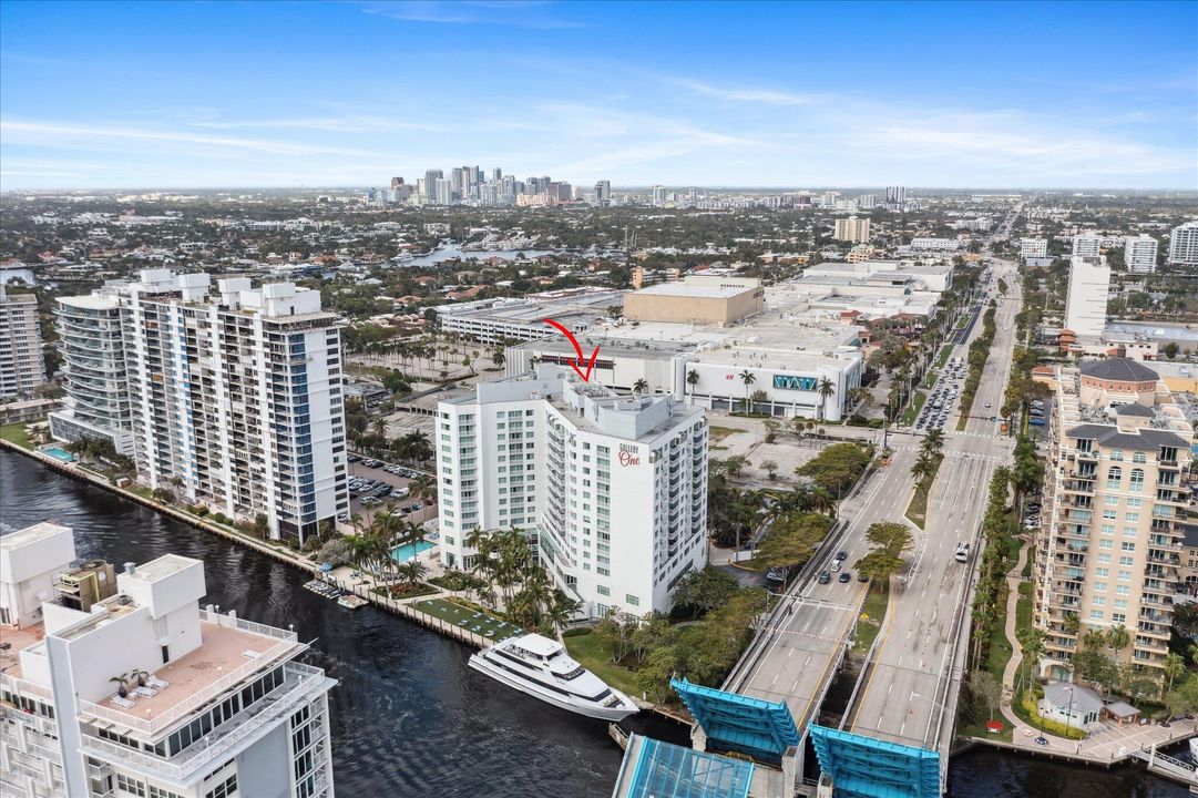 For Sale: $185,000 (1 beds, 1 baths, 554 Square Feet)