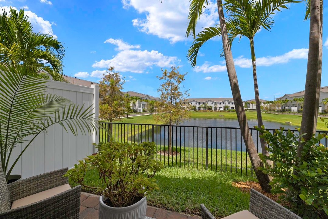 For Sale: $484,990 (3 beds, 2 baths, 1719 Square Feet)