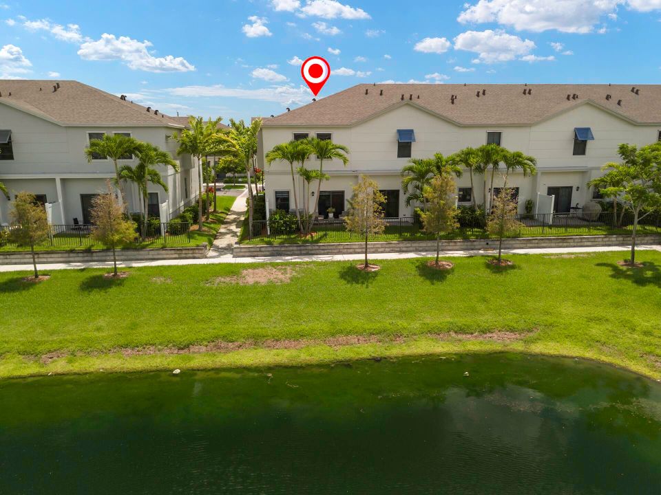 For Sale: $484,990 (3 beds, 2 baths, 1719 Square Feet)