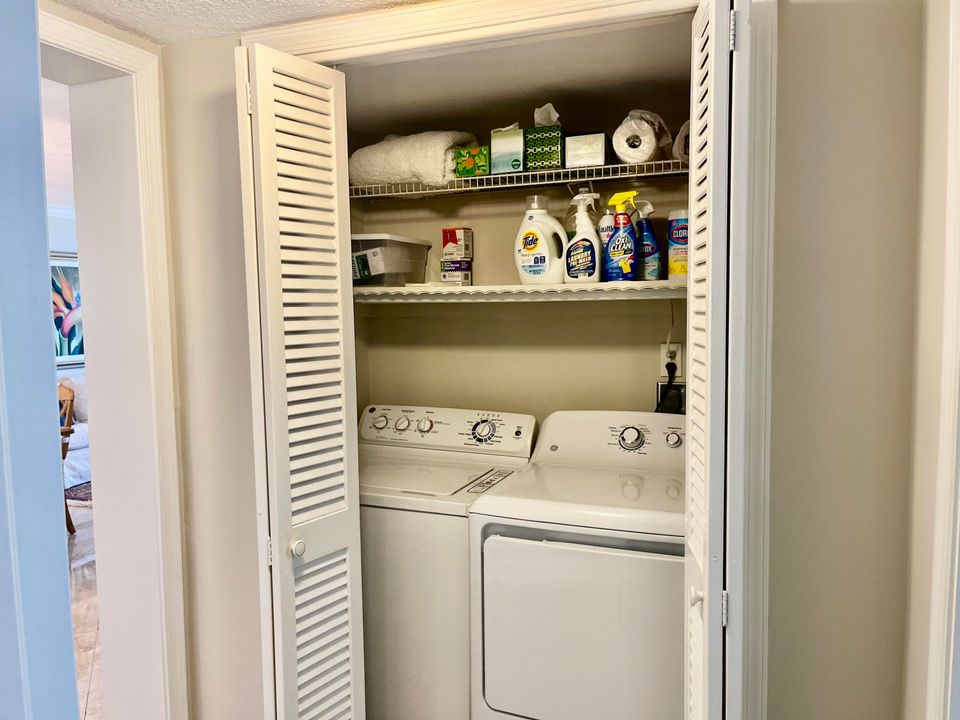 For Sale: $309,000 (2 beds, 2 baths, 1440 Square Feet)