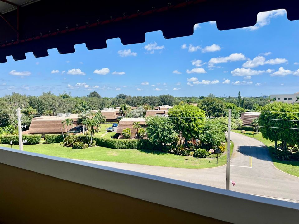 For Sale: $309,000 (2 beds, 2 baths, 1440 Square Feet)