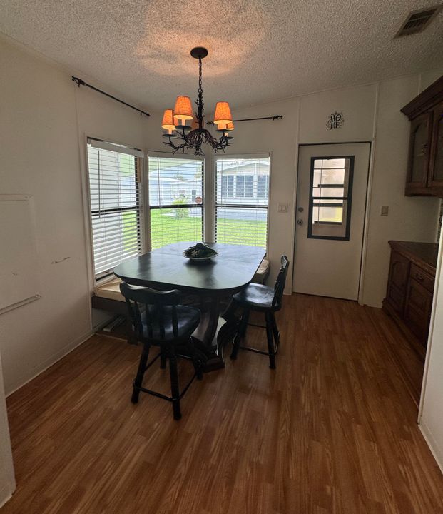 待售: $19,900 (2 贝兹, 2 浴室, 864 平方英尺)