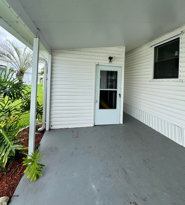 待售: $19,900 (2 贝兹, 2 浴室, 864 平方英尺)