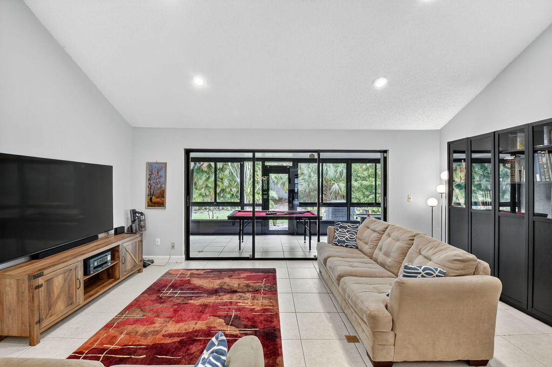 Active With Contract: $489,000 (3 beds, 2 baths, 1861 Square Feet)