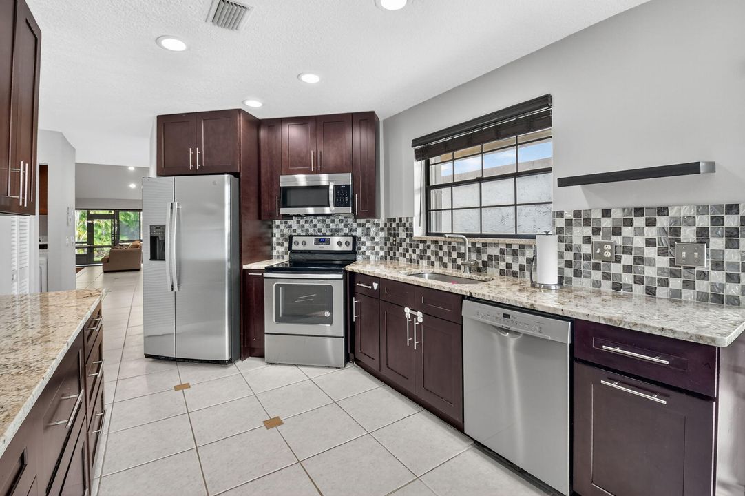 Active With Contract: $489,000 (3 beds, 2 baths, 1861 Square Feet)