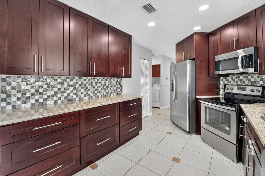 Active With Contract: $489,000 (3 beds, 2 baths, 1861 Square Feet)