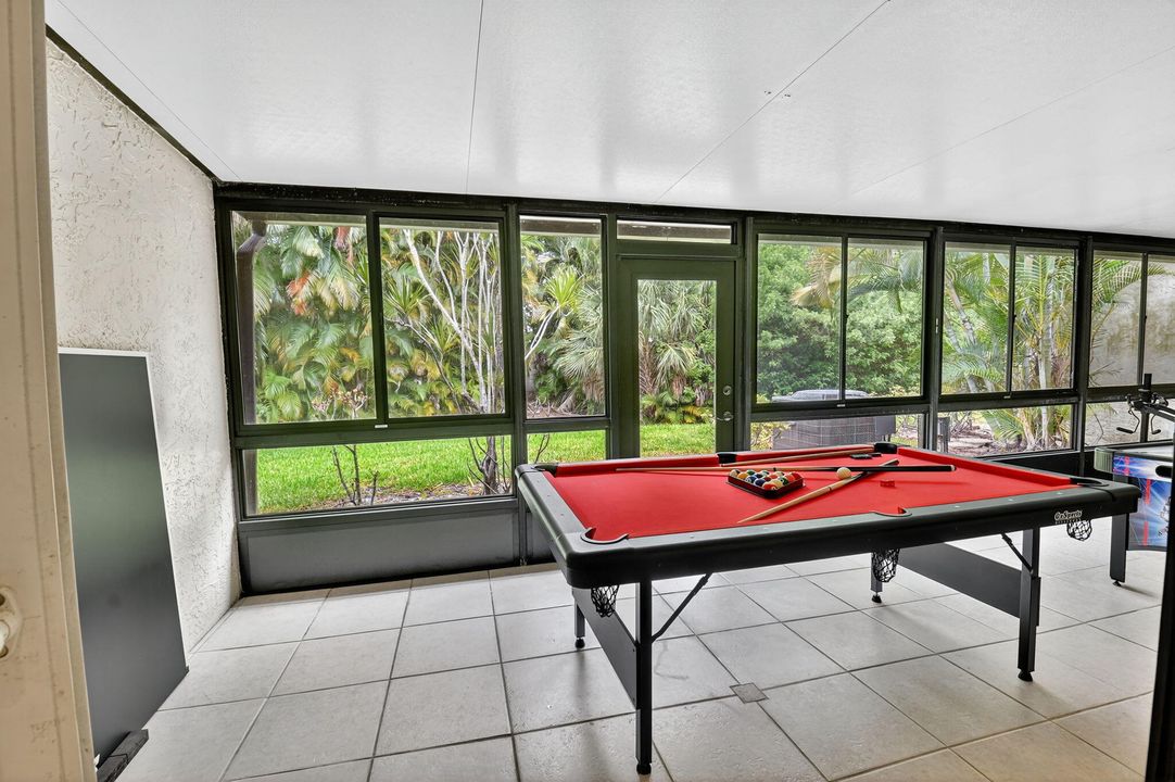 Active With Contract: $489,000 (3 beds, 2 baths, 1861 Square Feet)