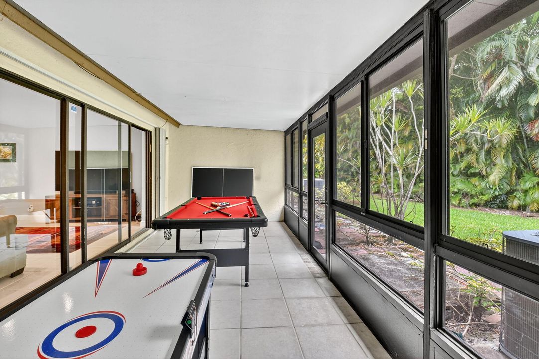 Active With Contract: $489,000 (3 beds, 2 baths, 1861 Square Feet)