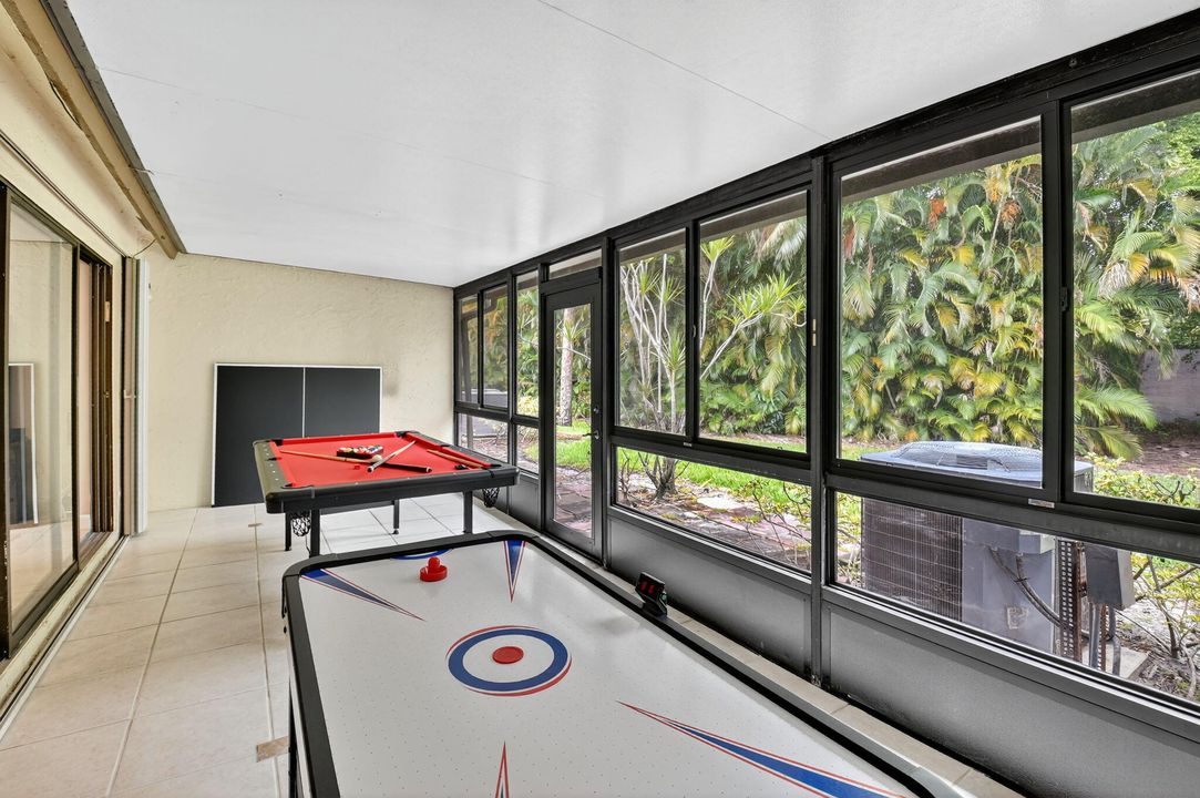 Active With Contract: $489,000 (3 beds, 2 baths, 1861 Square Feet)