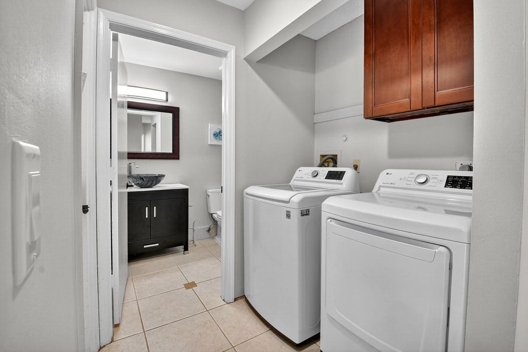 Active With Contract: $489,000 (3 beds, 2 baths, 1861 Square Feet)