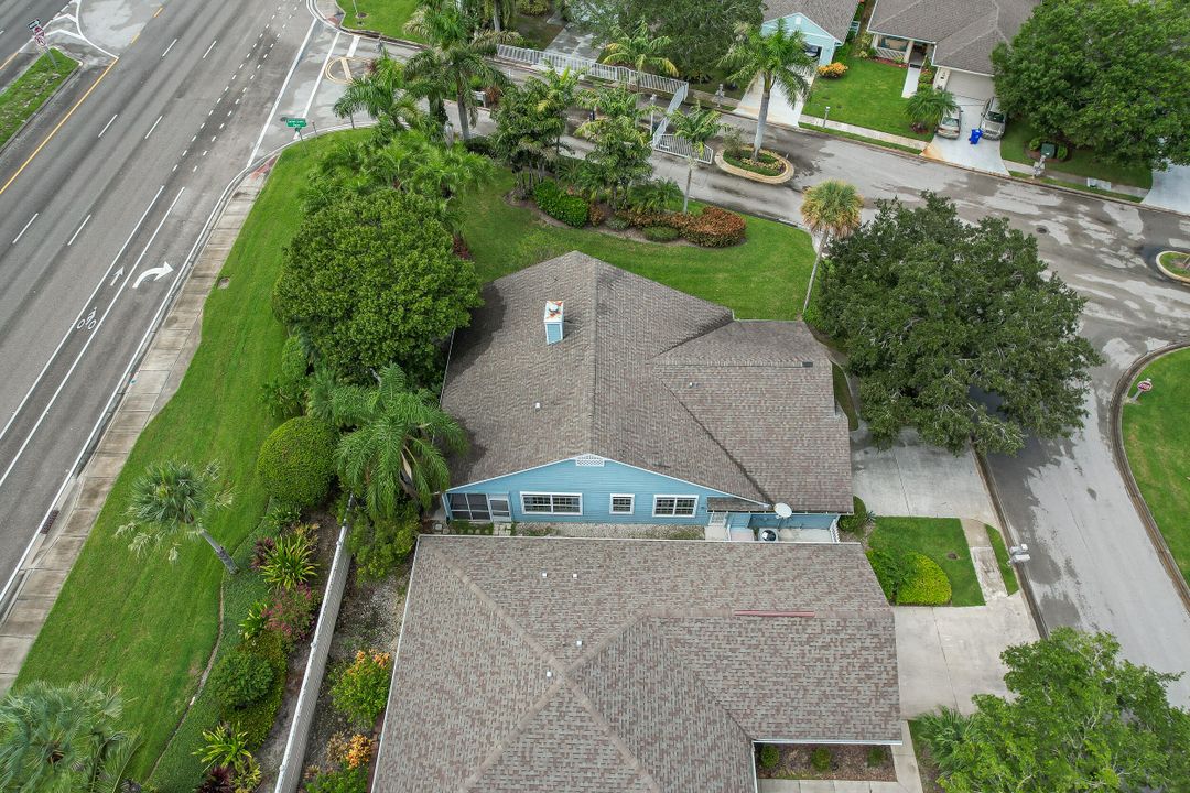 合同活跃: $239,900 (2 贝兹, 2 浴室, 1571 平方英尺)