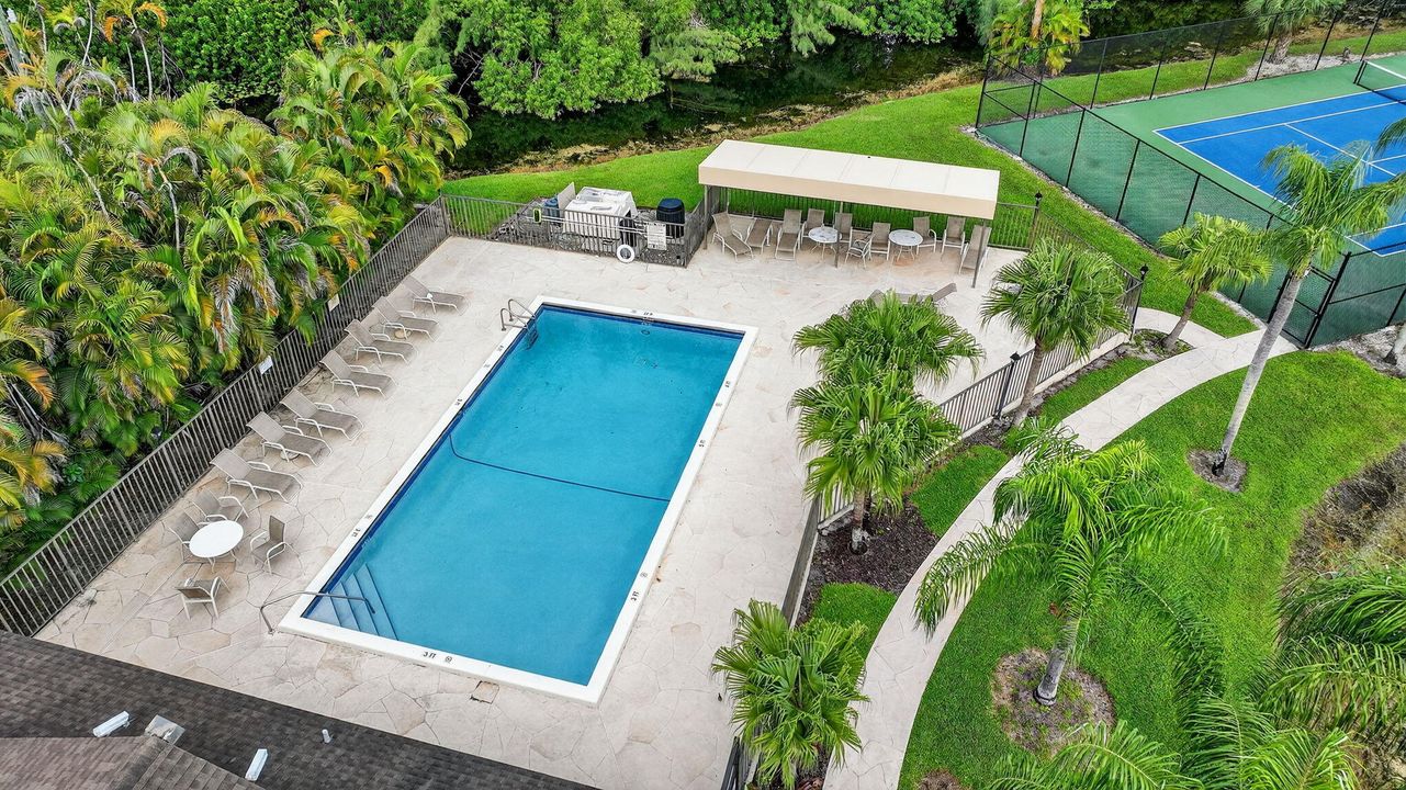 Active With Contract: $489,000 (3 beds, 2 baths, 1861 Square Feet)