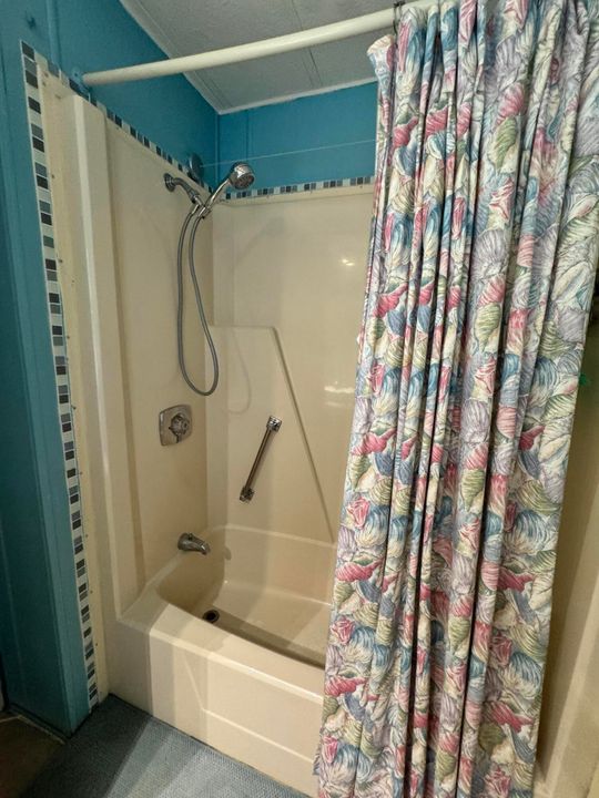 待售: $39,900 (2 贝兹, 2 浴室, 1400 平方英尺)