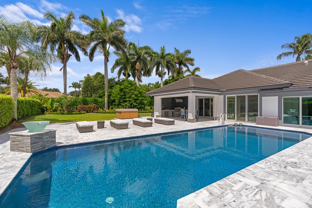 待售: $2,900,000 (6 贝兹, 4 浴室, 4501 平方英尺)