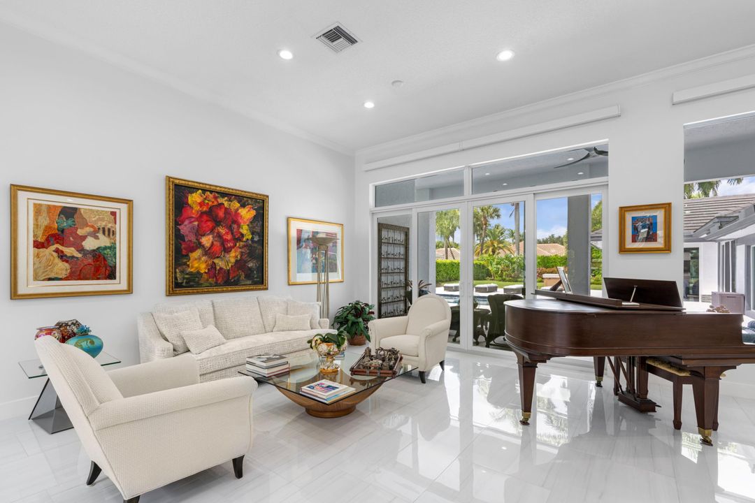 待售: $2,900,000 (6 贝兹, 4 浴室, 4501 平方英尺)