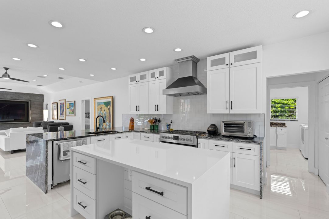 待售: $2,900,000 (6 贝兹, 4 浴室, 4501 平方英尺)