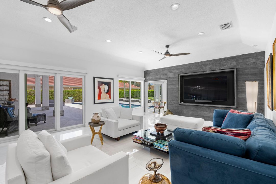 待售: $2,900,000 (6 贝兹, 4 浴室, 4501 平方英尺)