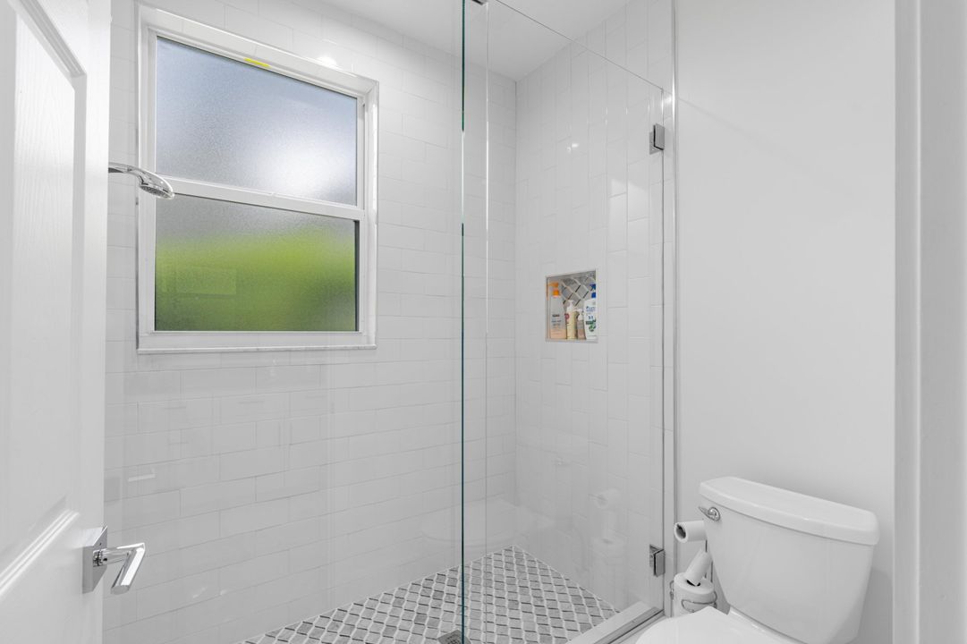 待售: $2,900,000 (6 贝兹, 4 浴室, 4501 平方英尺)