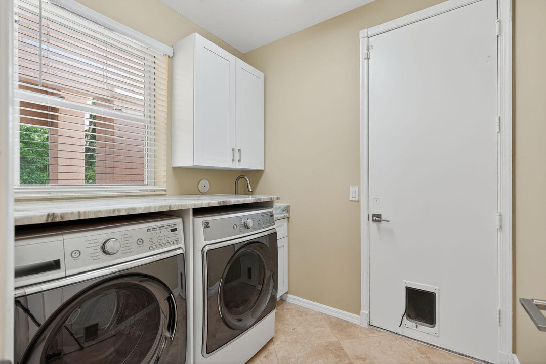 Active With Contract: $1,234,000 (5 beds, 4 baths, 3558 Square Feet)