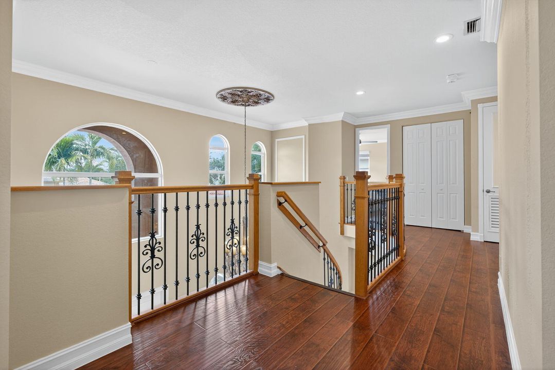 Active With Contract: $1,234,000 (5 beds, 4 baths, 3558 Square Feet)