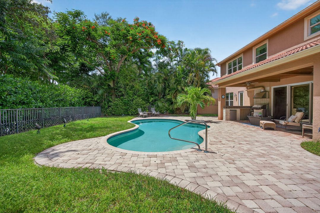 Active With Contract: $1,234,000 (5 beds, 4 baths, 3558 Square Feet)