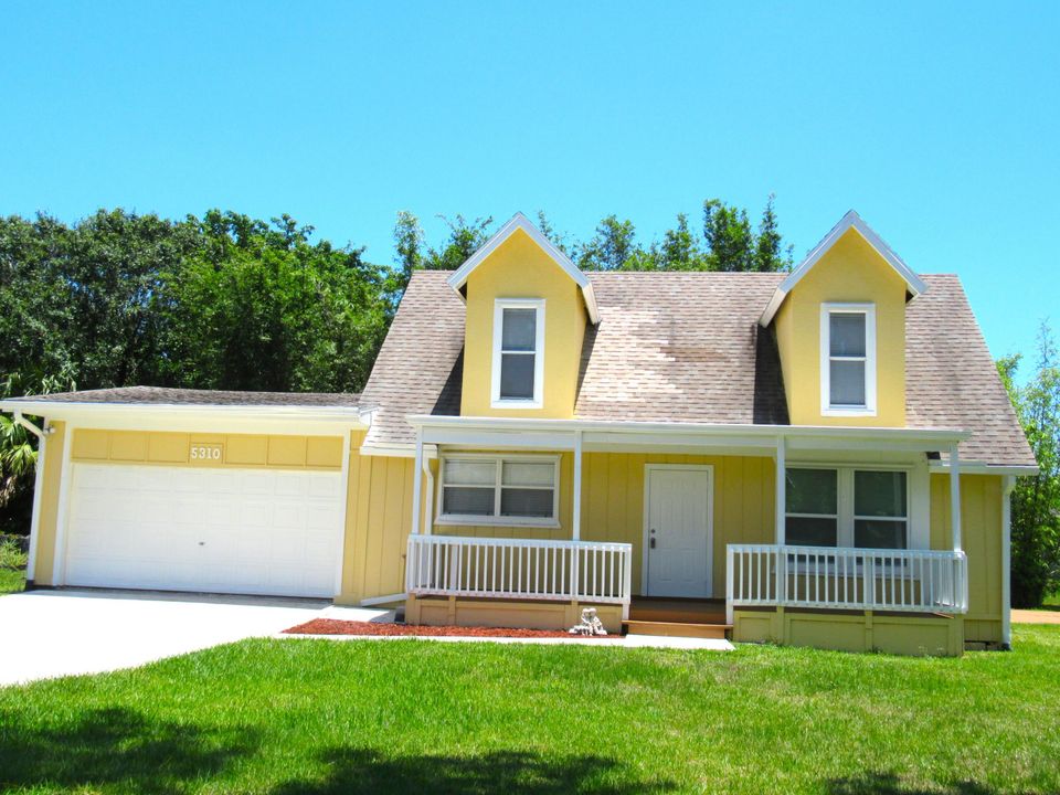 For Rent: $2,600 (3 beds, 2 baths, 1526 Square Feet)