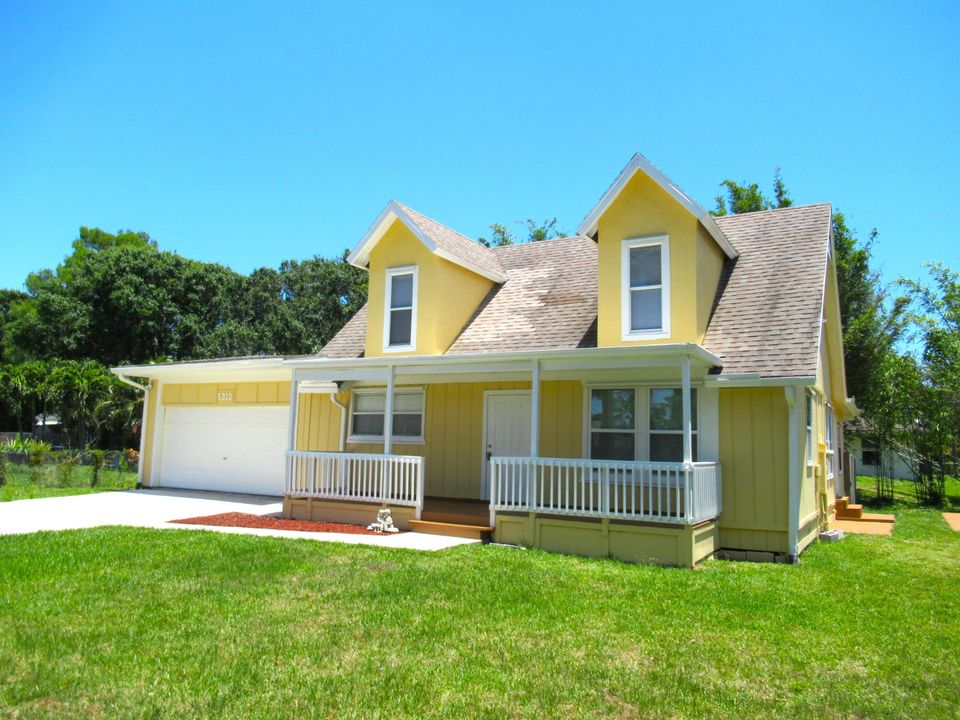 For Rent: $2,600 (3 beds, 2 baths, 1526 Square Feet)