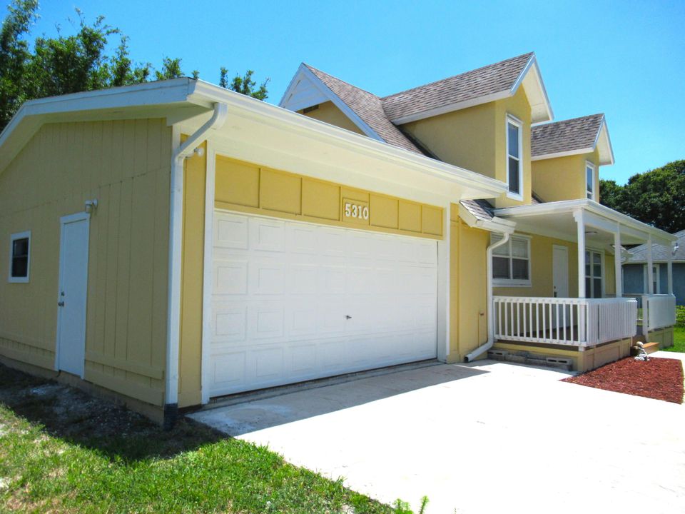 For Rent: $2,600 (3 beds, 2 baths, 1526 Square Feet)