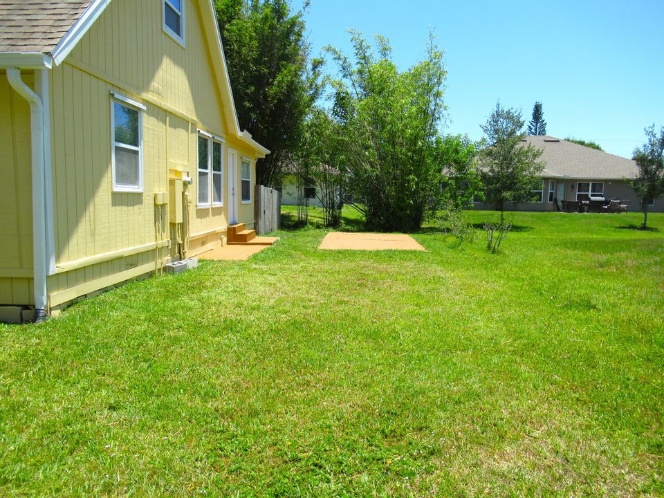 For Rent: $2,600 (3 beds, 2 baths, 1526 Square Feet)