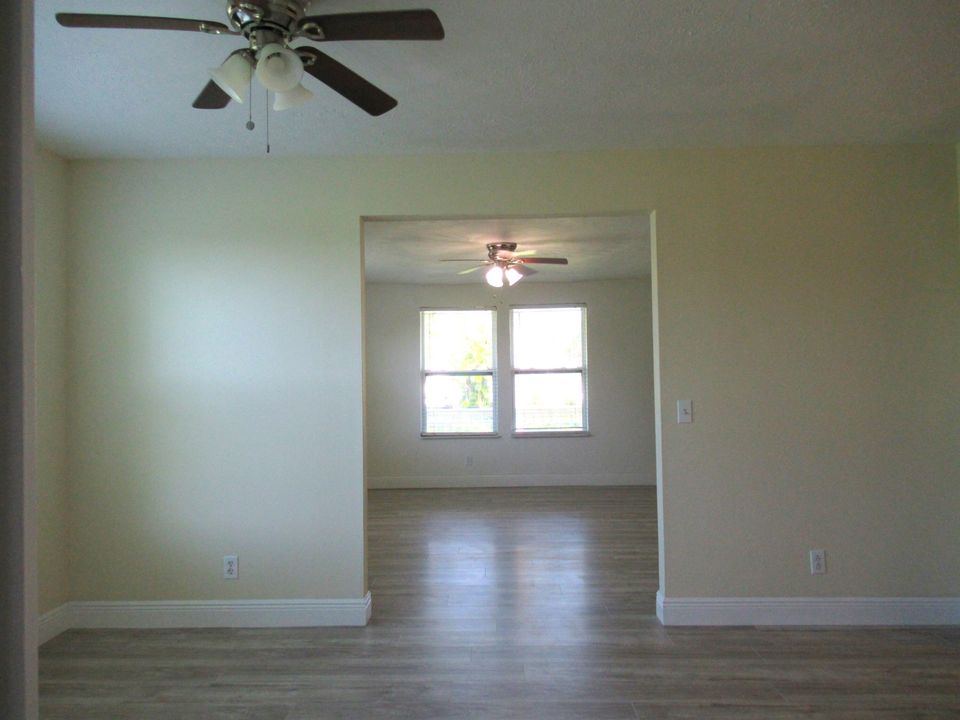 For Rent: $2,600 (3 beds, 2 baths, 1526 Square Feet)