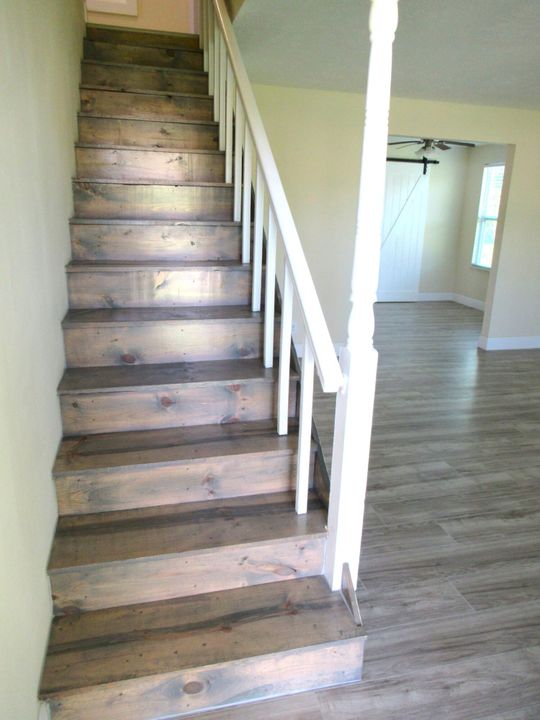 For Rent: $2,600 (3 beds, 2 baths, 1526 Square Feet)