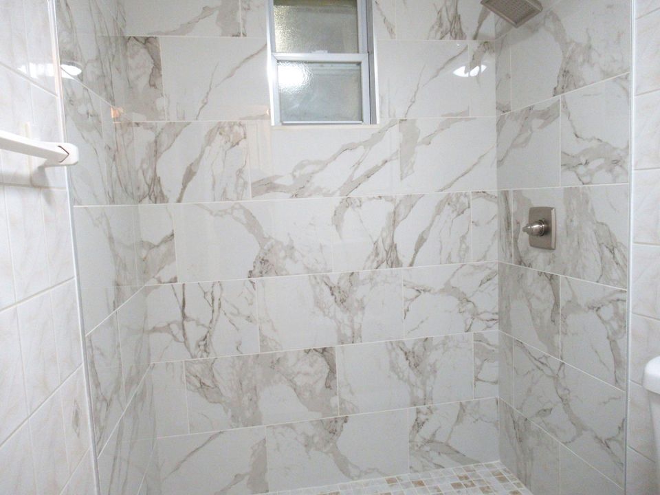 For Rent: $2,600 (3 beds, 2 baths, 1526 Square Feet)