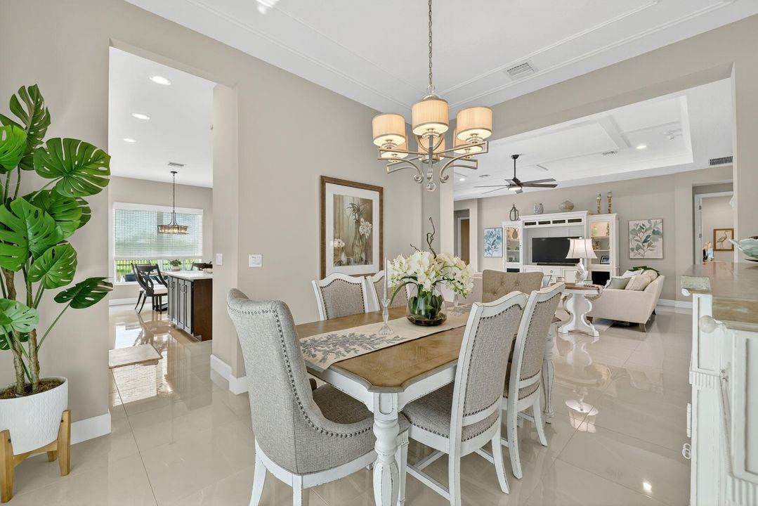 待售: $924,750 (3 贝兹, 3 浴室, 2753 平方英尺)