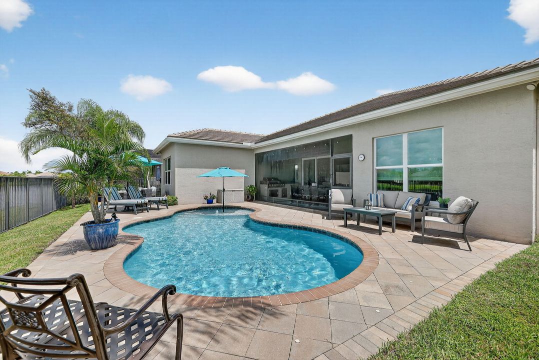 待售: $924,750 (3 贝兹, 3 浴室, 2753 平方英尺)