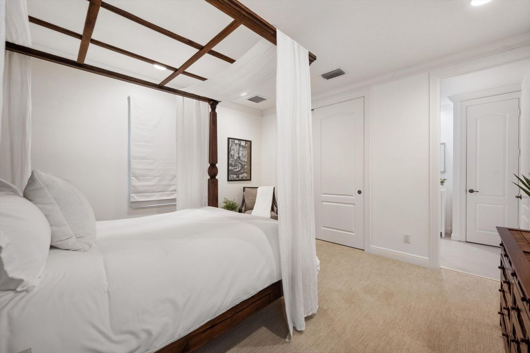 En Venta: $2,750,000 (5 camas, 5 baños, 4499 Pies cuadrados)