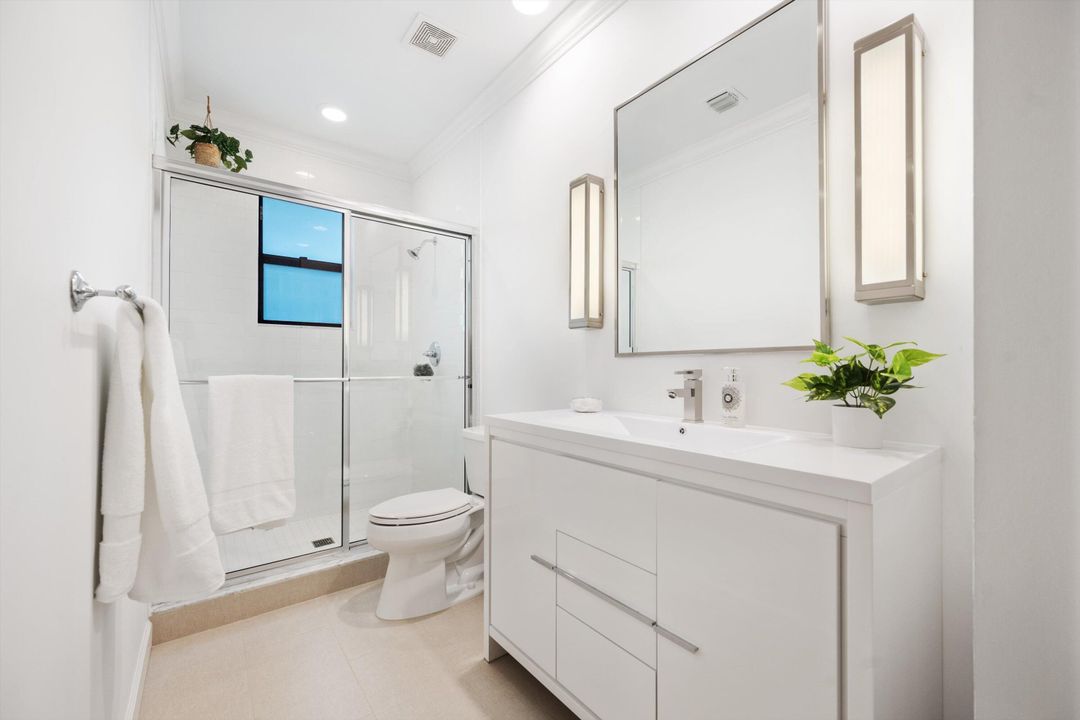 En Venta: $2,750,000 (5 camas, 5 baños, 4499 Pies cuadrados)