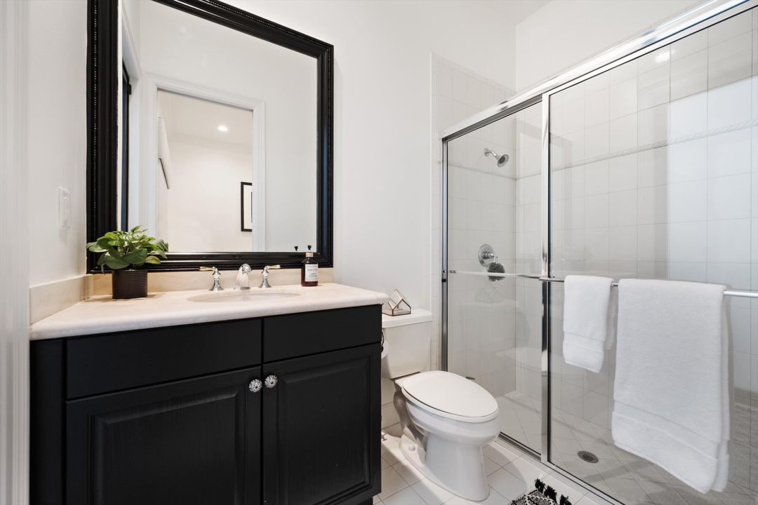 En Venta: $2,750,000 (5 camas, 5 baños, 4499 Pies cuadrados)