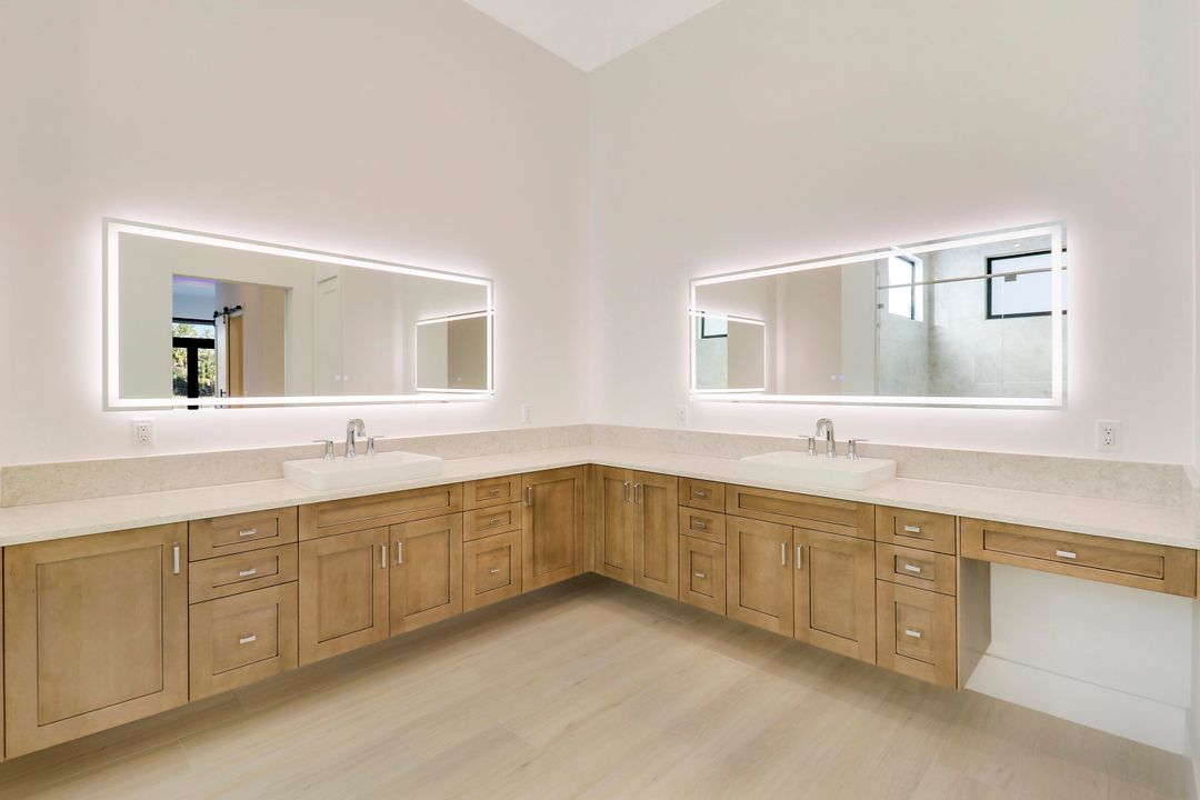 For Sale: $4,500,000 (4 beds, 4 baths, 4965 Square Feet)