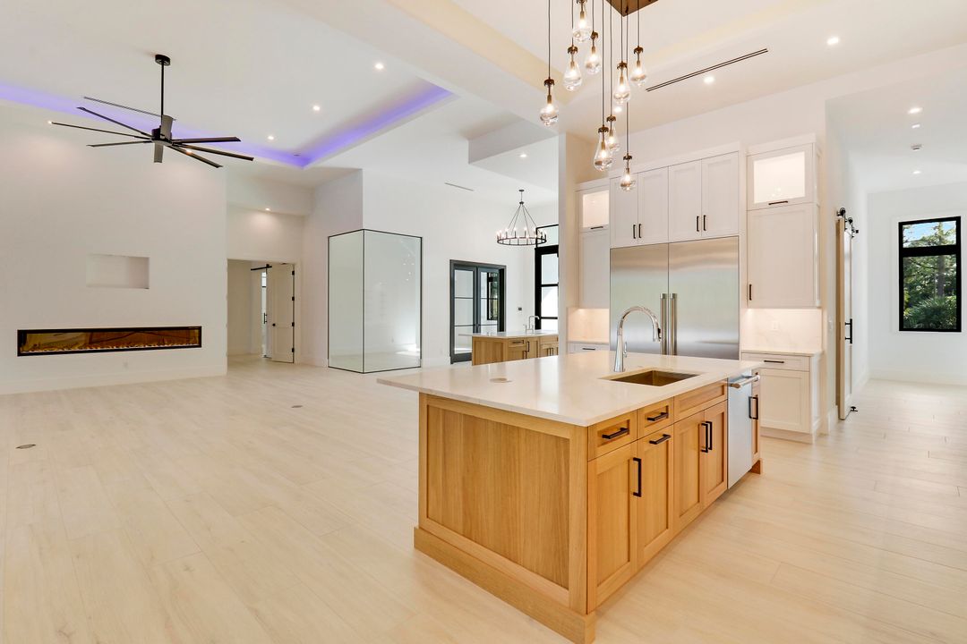 For Sale: $4,500,000 (4 beds, 4 baths, 4965 Square Feet)