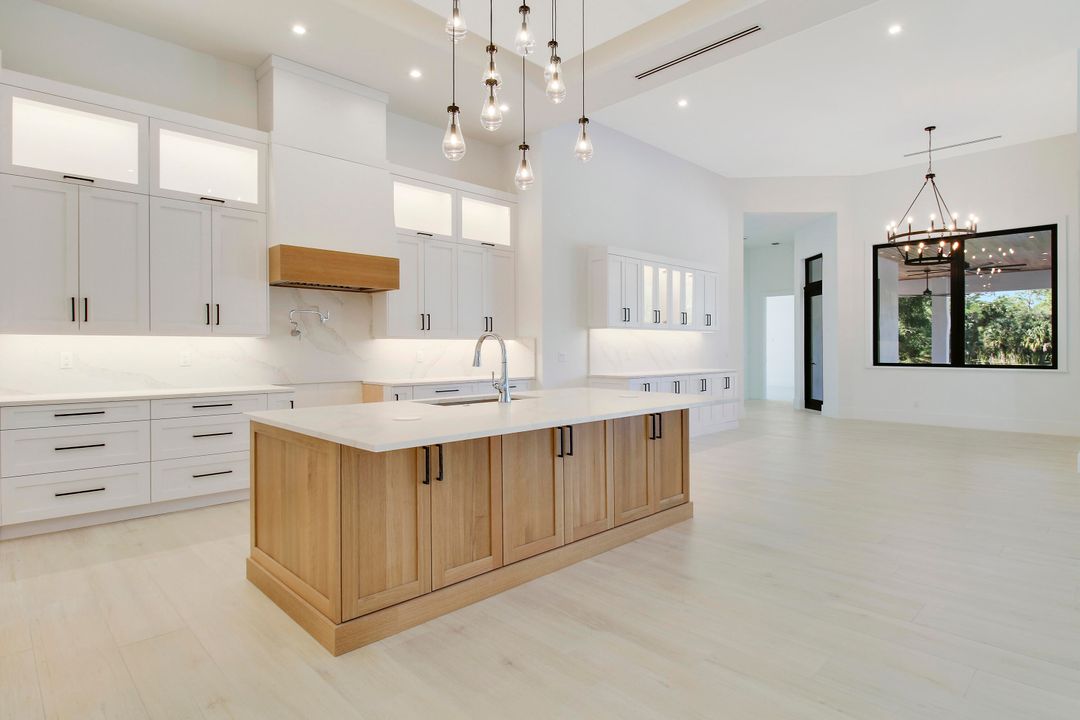 For Sale: $4,500,000 (4 beds, 4 baths, 4965 Square Feet)