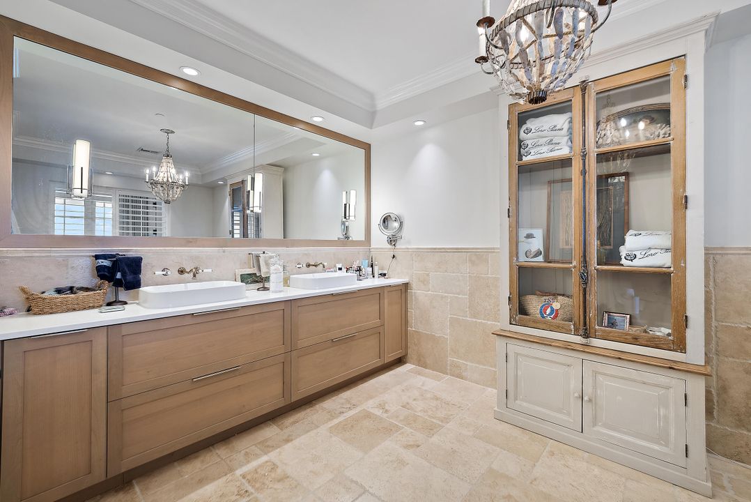 For Sale: $6,495,000 (4 beds, 5 baths, 5391 Square Feet)