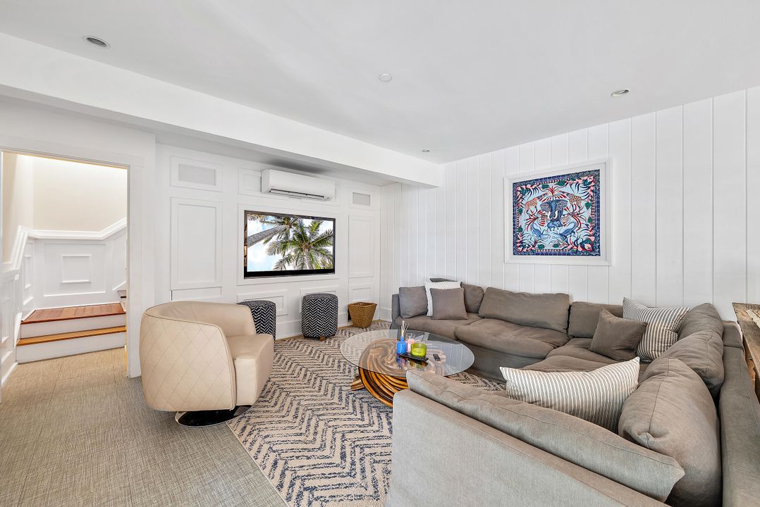 For Sale: $6,495,000 (4 beds, 5 baths, 5391 Square Feet)